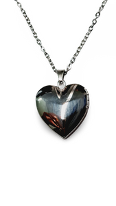 COLLAR CORAZON PLATEADO
