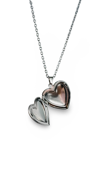 COLLAR CORAZON PLATEADO