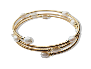 PULSERA ESPIRAL PERLAS BLANCAS DORADO