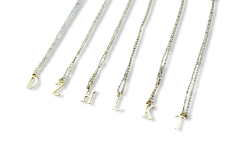 COLLAR INICIAL LISA DORADO P13