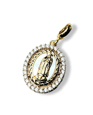 DIJE VIRGEN MADRE PERLA OVALO DORADO