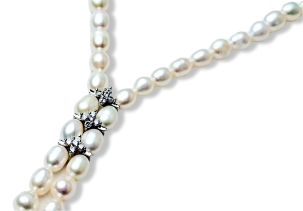 COLLAR CORBATÍN PERLA ARROZ PLATEADO