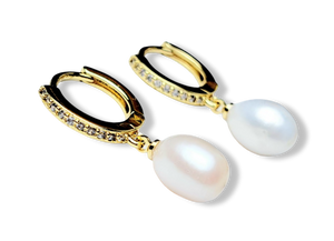 ARETE HUGGIE PERLA GOTA CIRCONIAS DORADO