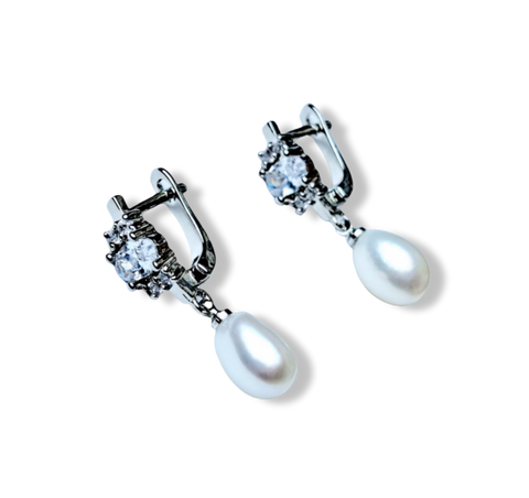 ARETE PERLA GOTA CIRCONIAS PLATEADO