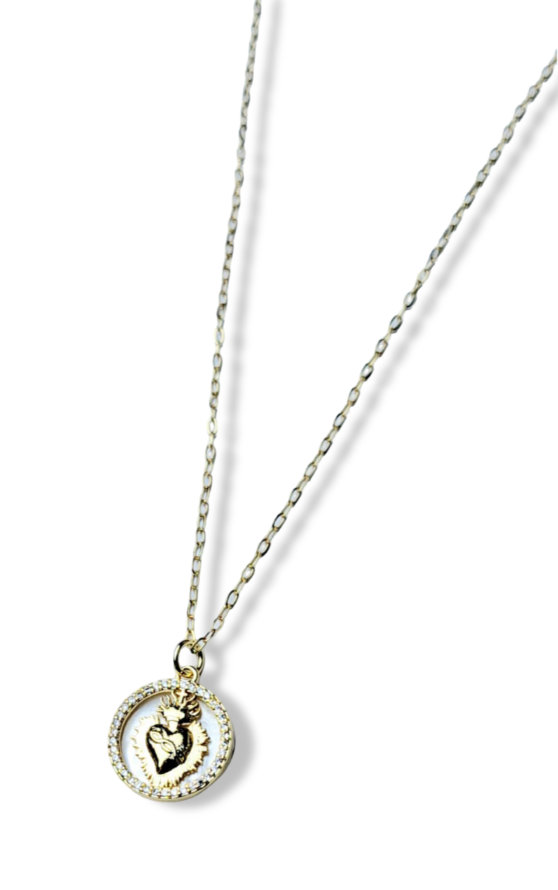 COLLAR SAGRADO CORAZÓN MADRE PERLA DORADO