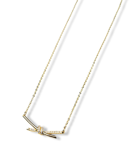 COLLAR NUDO Y CIRCONIA DORADO