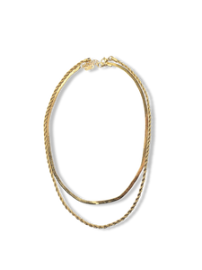 COLLAR WATERPROOF DOBLE CADENA DORADO