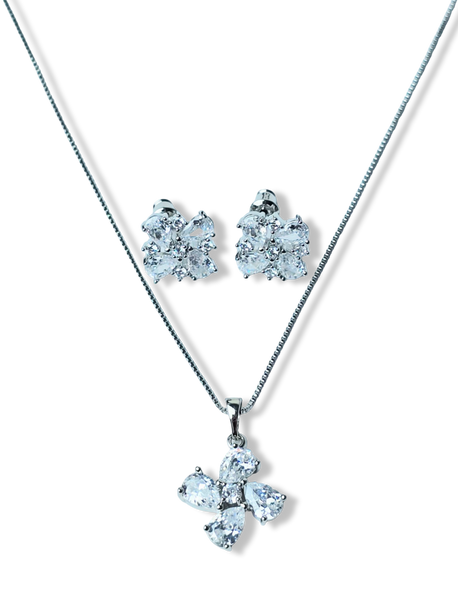 SET CRISTAL CUATRO PÉTALOS PLATEADO