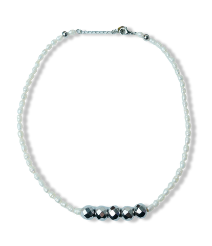 COLLAR PERLA ARROZ Y HEMATITA PLATEADO