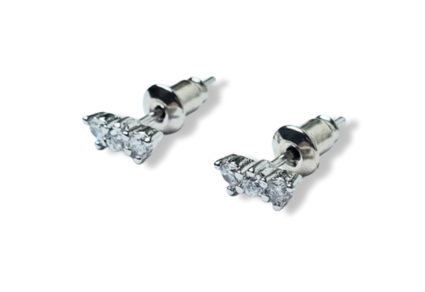 ARETE TRES CIRCONIAS PLATEADO