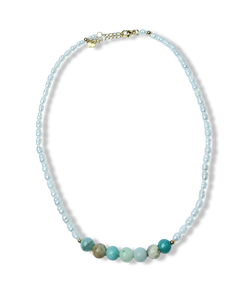 COLLAR PERLA ARROZ Y AFATAS VERDES DORADO