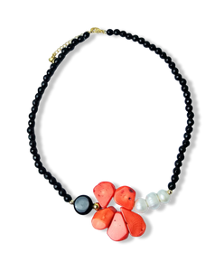 COLLAR ONIX CORAL ROJO Y PERLA BARROCA DORADO