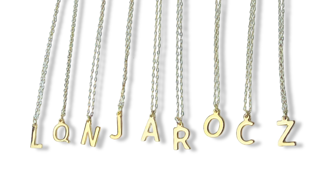 COLLAR INICIAL MOLDE DORADO