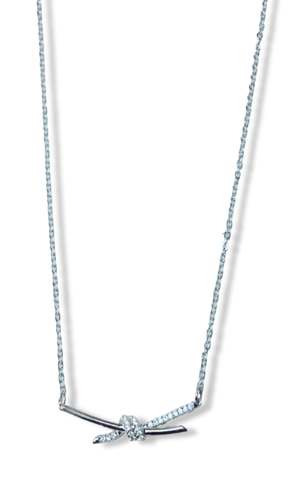 COLLAR NUDO Y CIRCONIA PLATEADO