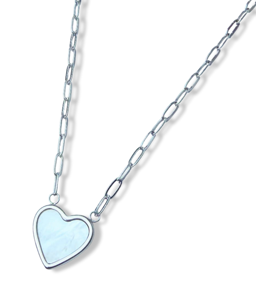 COLLAR WATERPROOF CORAZÓN MADRE PERLA PLATEADO