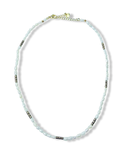COLLAR PERLA ARROZ Y PIRITA DORADO