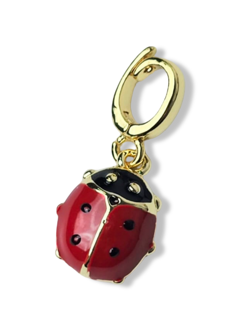 DIJE CATARINA RESINA ROJA DORADO