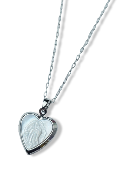 COLLAR VIRGEN MADRE PERLA RELICARIO PLATEADO