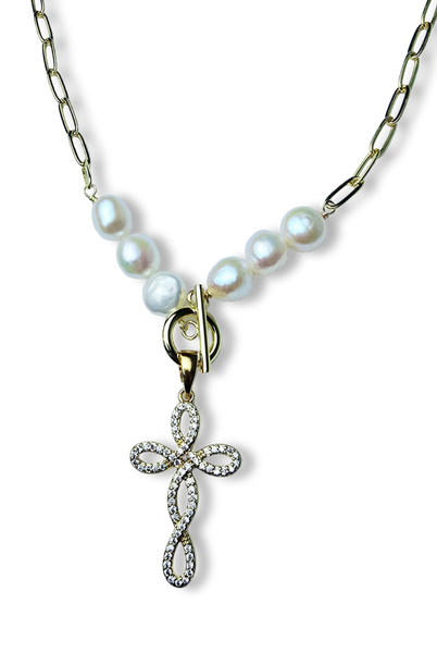 COLLAR CORBATÍN Y CRUZ EN CIRCONIAS PERLA IRREGULAR DORADO