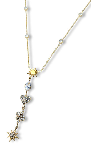 COLLAR WATERPROOF Y FIGURAS EN CRISTAL DORADO